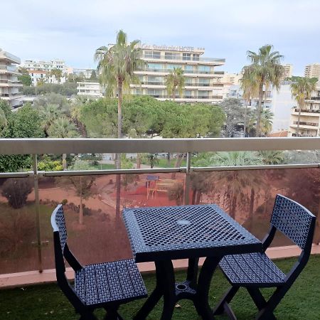 Appartement 2 Pieces Meubles A Juan Les Pins Antibes Buitenkant foto